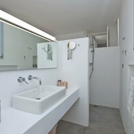 Willa The Edge 5* Seafront Villas Ag.irini *
