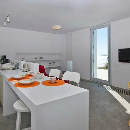 The Edge 5* Seafront Villas Ag.irini Willa *